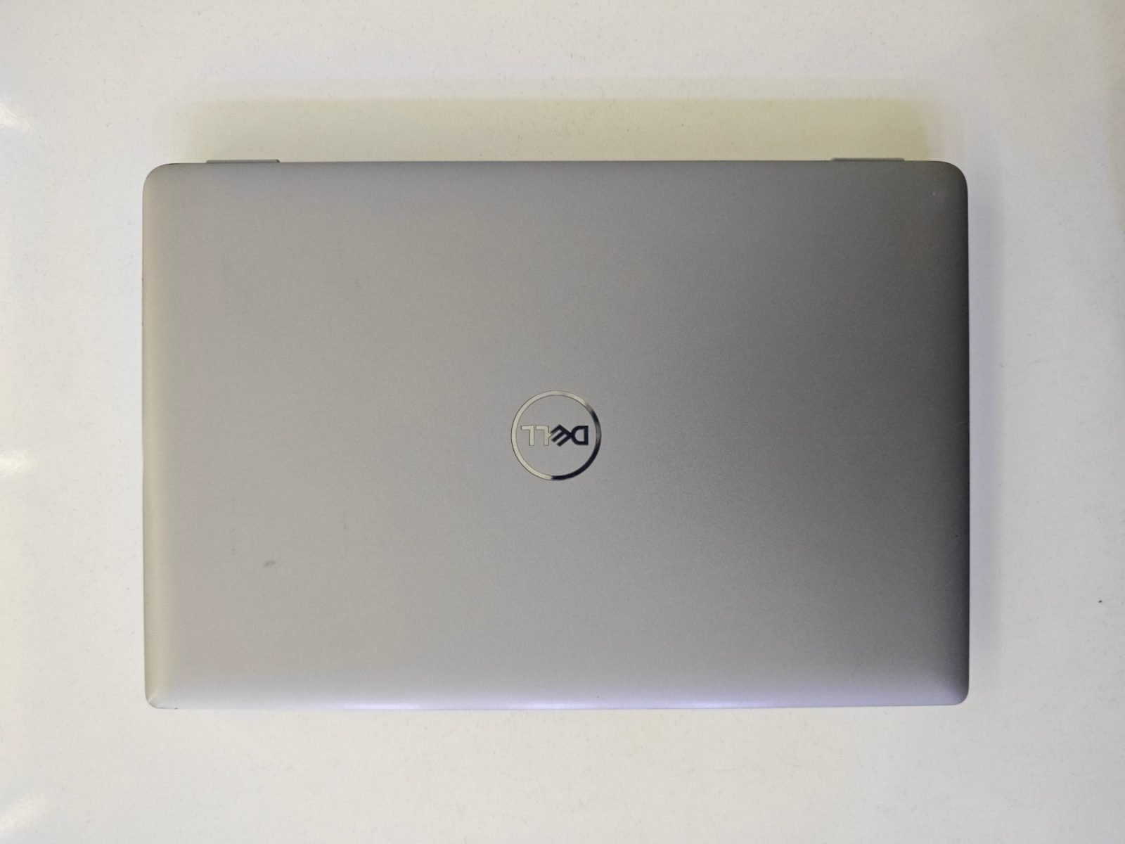 Photo réelle 2 – Dell Latitude 5440